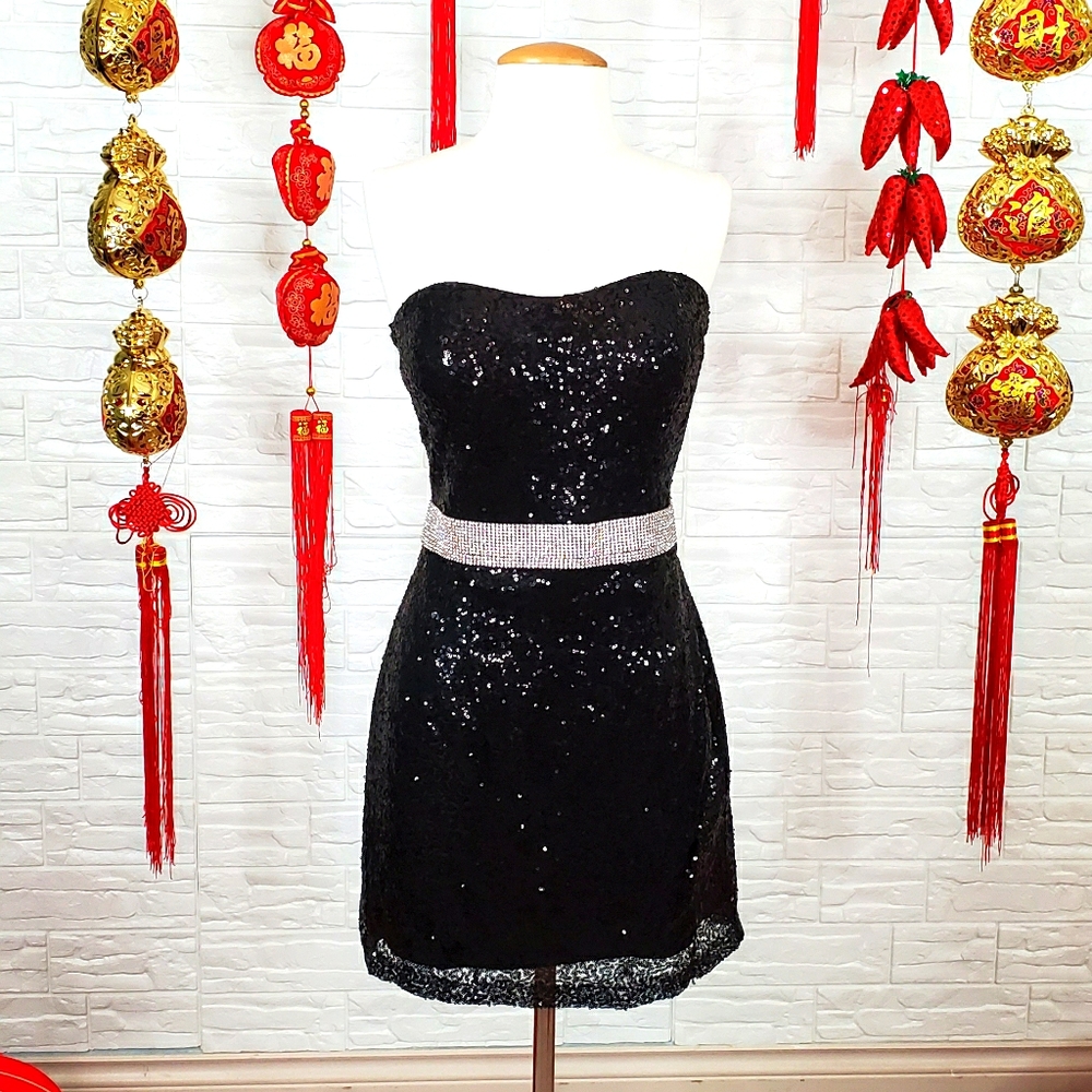 Black sequin strapless Short Dress